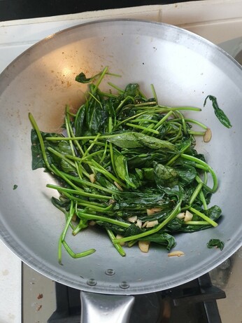 morning glory on wok
