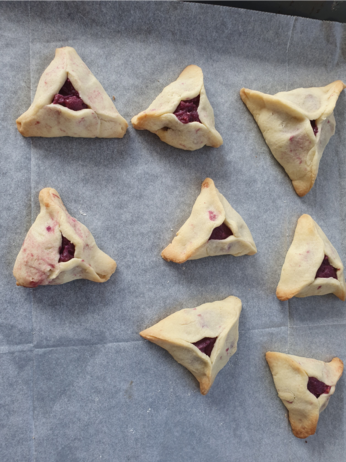 hamantash with ube